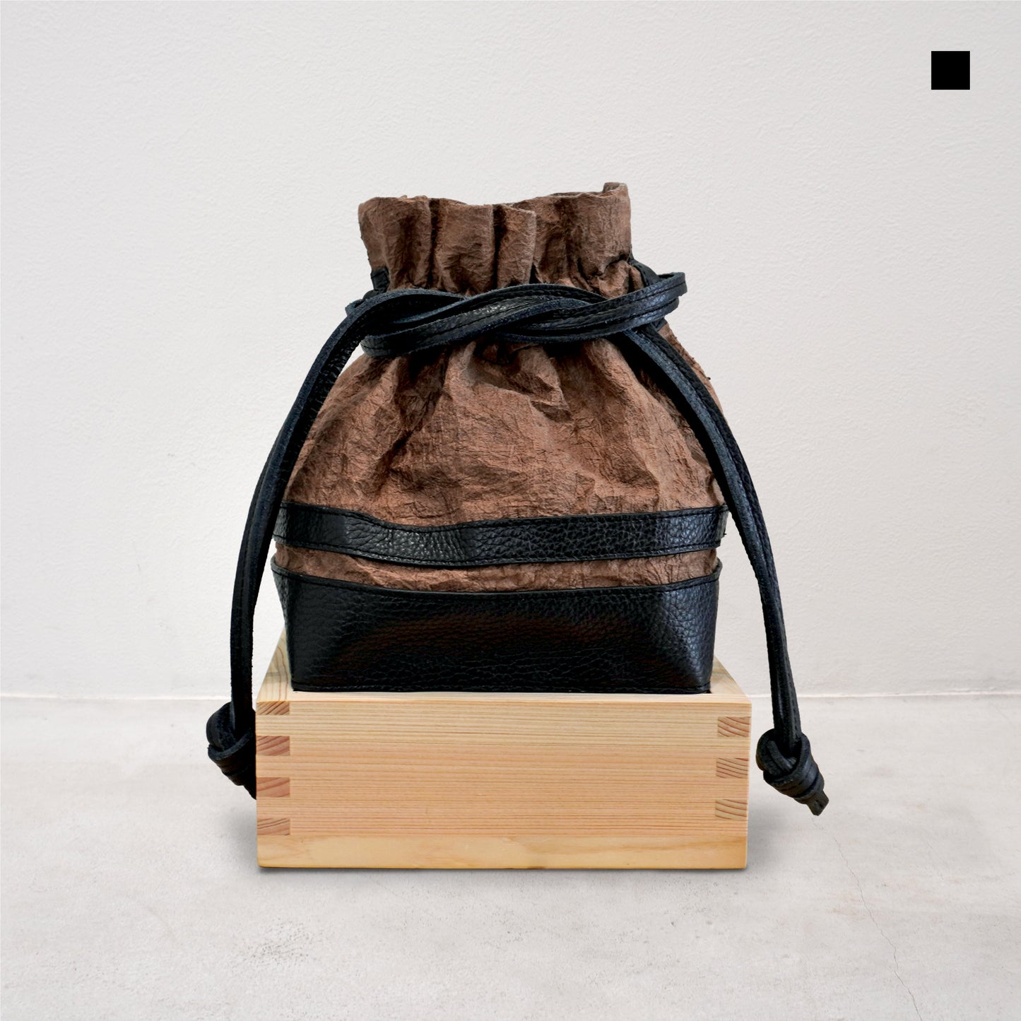 Yorokobi - 慶 - (Masu Drawstring Bag / 柿渋染め和紙 ) - Large -