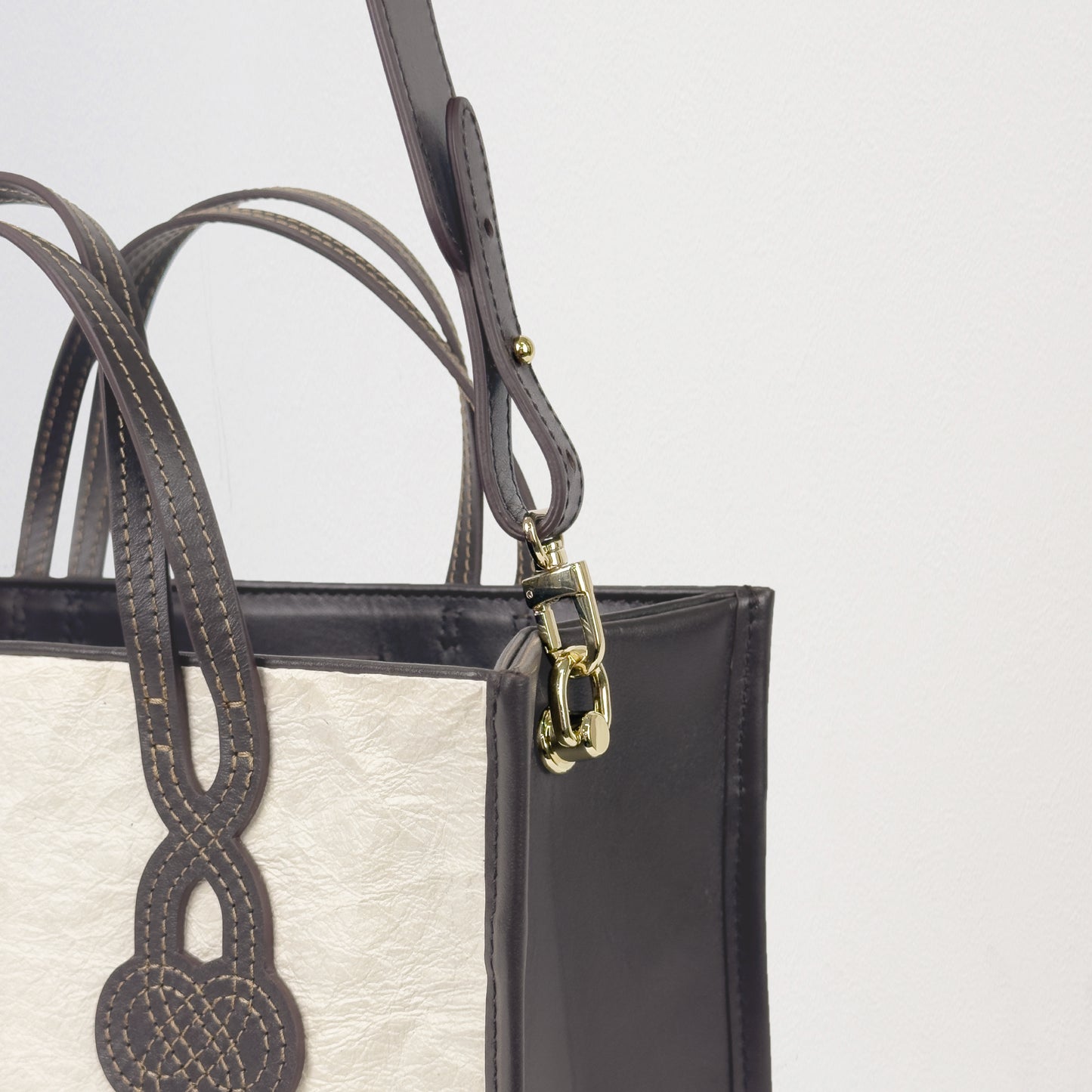 En － 縁 －（ Square 2Way Hand Bag ）