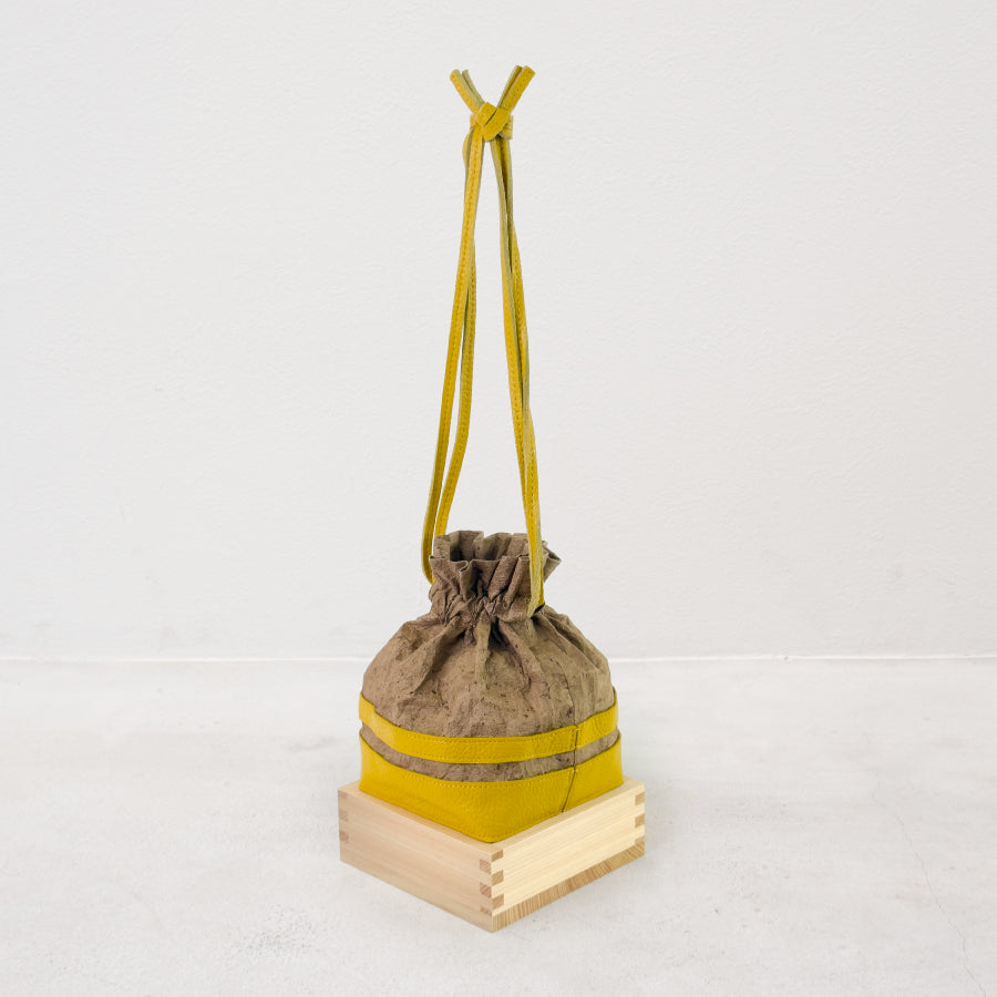 Yorokobi － 慶 －（Masu Drawstring Bag / Papier washi teinté kaki ）- Regular -