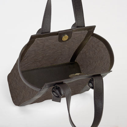 Yoi － 宵 －（ Leather Knot Bag  / Papier washi teinté kaki ）