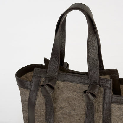 Yoi － 宵 －（ Leather Knot Bag  / Papier washi teinté kaki ）